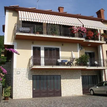 Apartment Vanda *